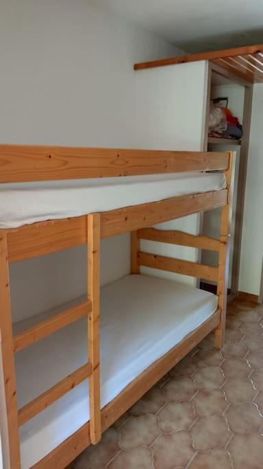 Bel Appartement Avec Piscine Proche Des Plages 锡富尔勒普拉日 外观 照片