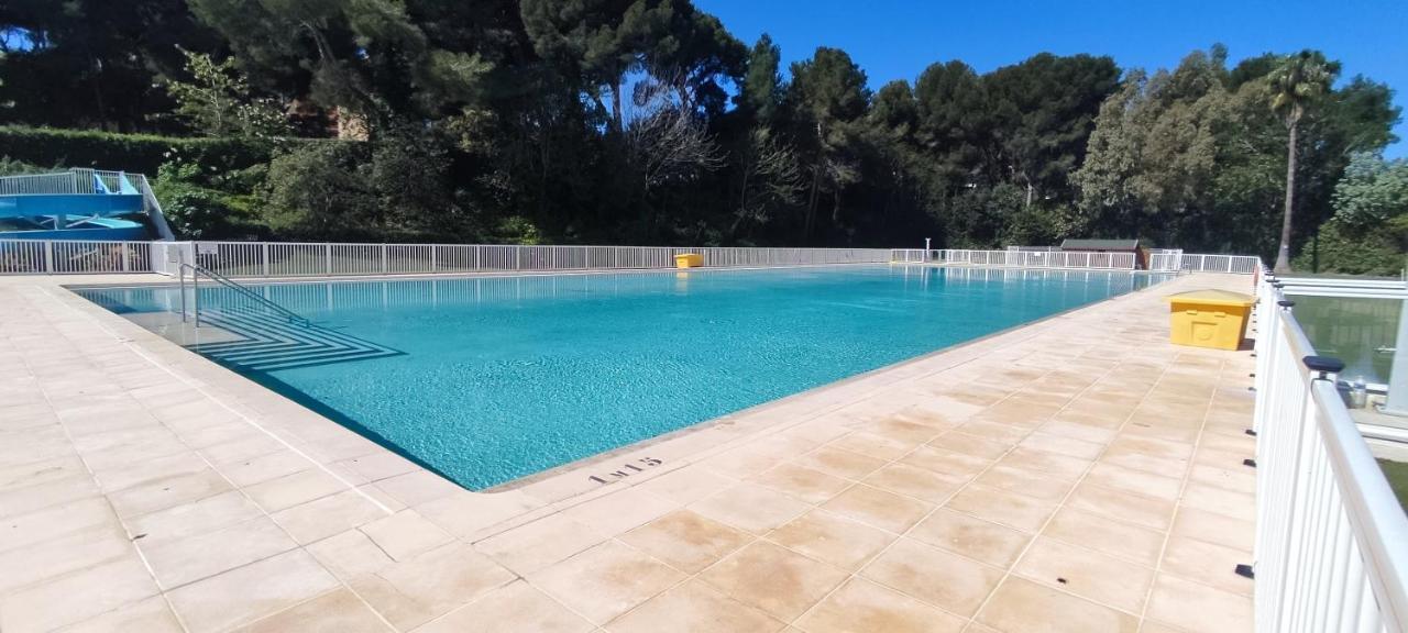 Bel Appartement Avec Piscine Proche Des Plages 锡富尔勒普拉日 外观 照片